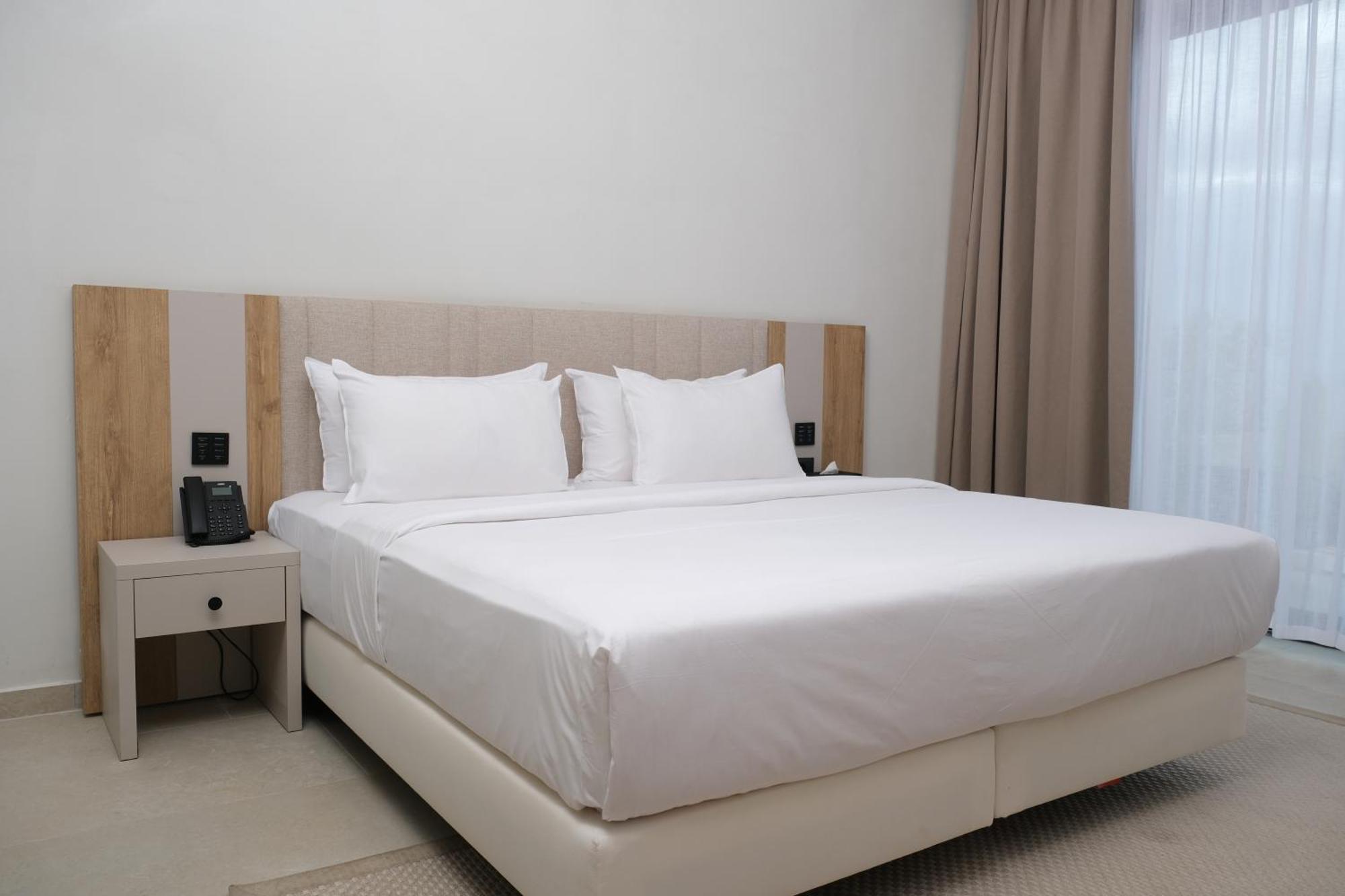 Drymades Inn Resort Dhërmi Esterno foto